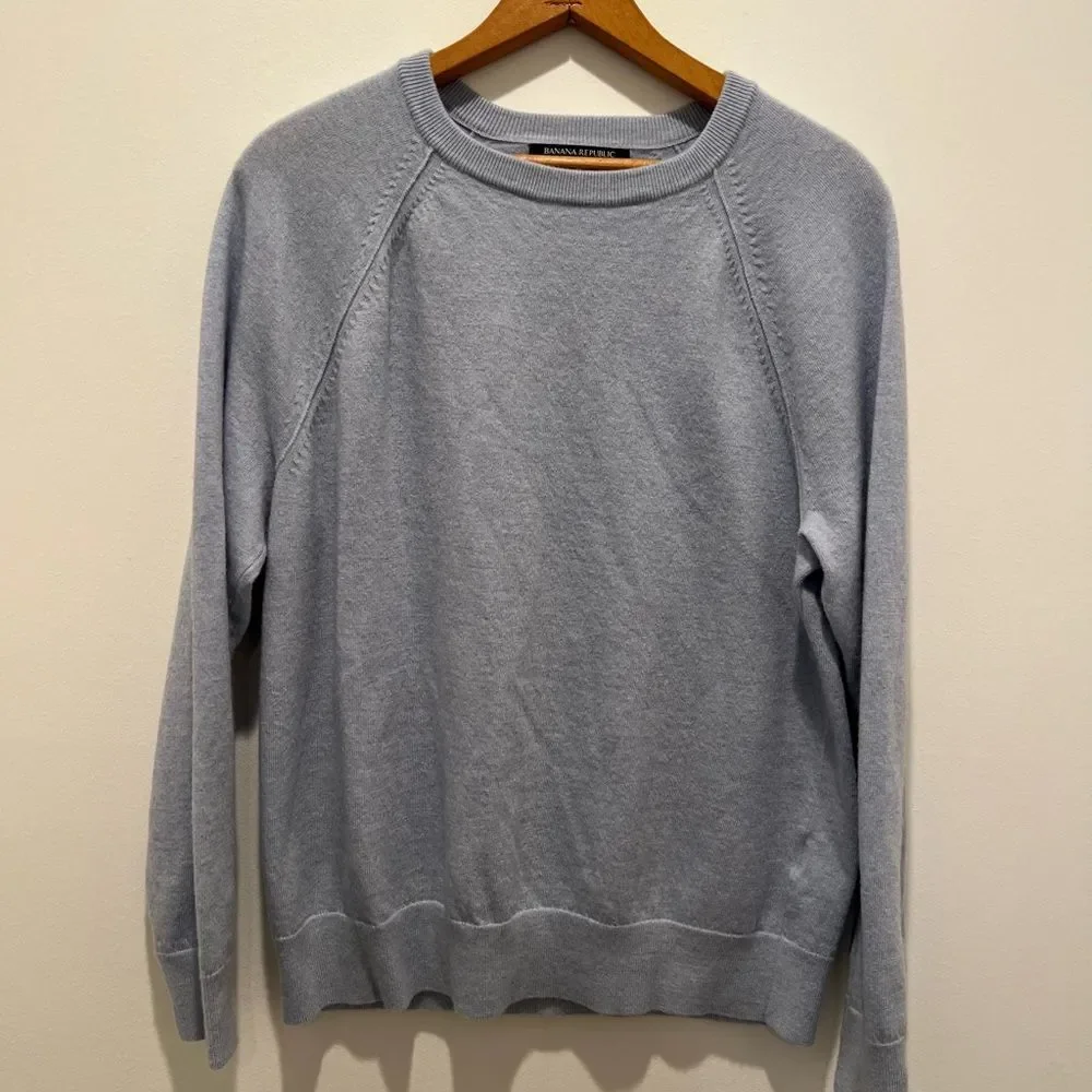 Banana Republic Italian Merino Yarn Crewneck Sweater Size Large